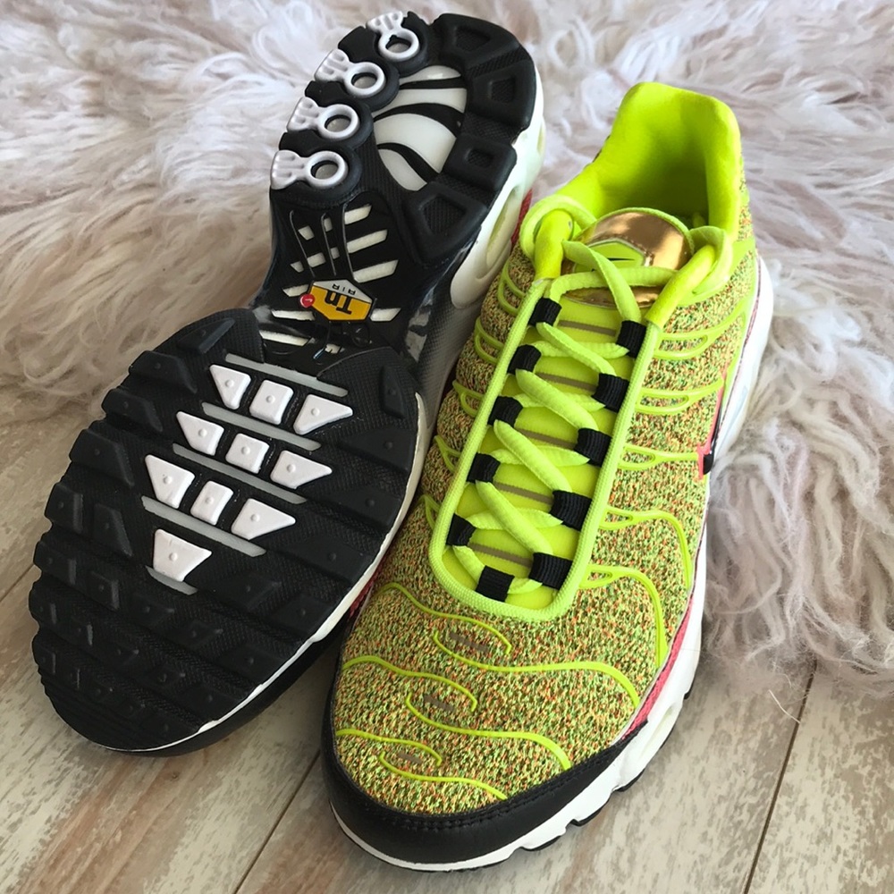 NWT Nike Air Max Plus SE Rare - Picture 3 of 8